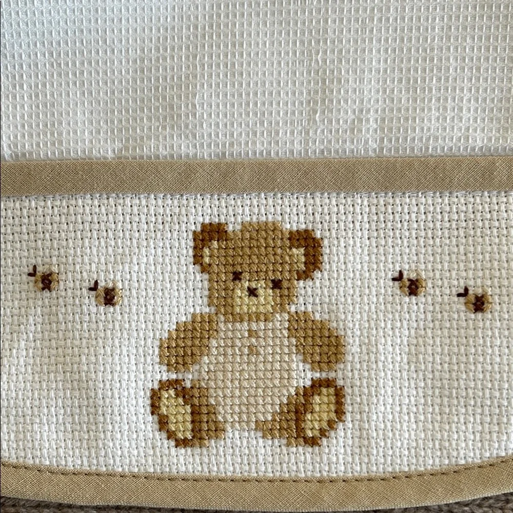 Adorable NWT Teddy Bear Embroidered Baby Bib